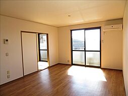 アポロタウン　Ｉ 2階2LDKのリビング/ダイニング