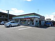 コンビニ「ファミリーマート瑞穂稲里店まで220m」