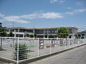 幼稚園、保育園「大野町立西保育園まで740m」