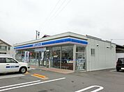 コンビニ「ローソン瑞穂本田店まで607m」