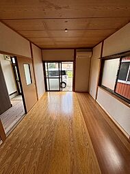 居間