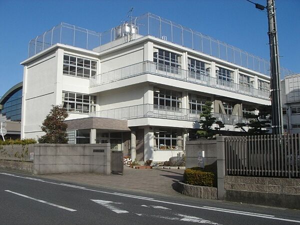 画像21:中学校「羽島市立竹鼻中学校まで1879m」