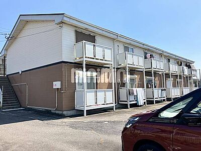 外観:南向きで日当たり良好! 外観:南向きで日当たり良好!