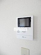 安心のTV付きモニターホンです。