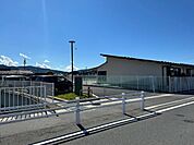 幼稚園、保育園「中津川市立坂本こども園まで857m」