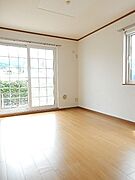 2方向に窓があり、風通り良好です。