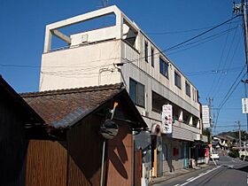 日ノ出町ビルヂング  ｜ 岐阜県関市日ノ出町１丁目（賃貸マンション1LDK・2階・35.26㎡） その1