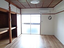 居間