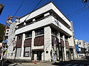 銀行「十六銀行八幡支店まで203m」