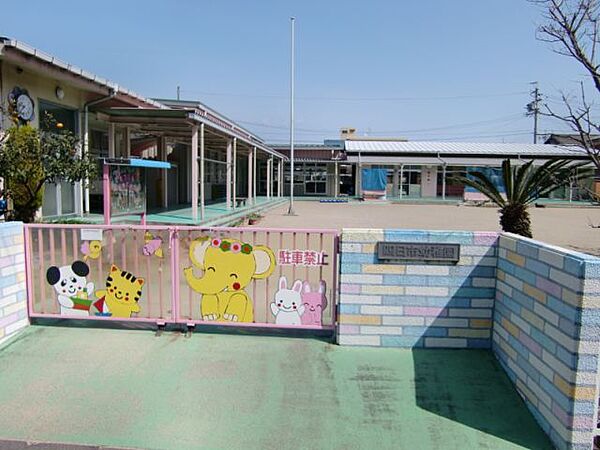 画像26:幼稚園、保育園「四日市幼稚園まで1100m」