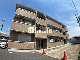 カルム  ｜ 三重県四日市市南富田町（賃貸アパート1LDK・3階・44.21㎡） その1