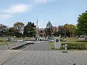 公園「諏訪公園まで700m」