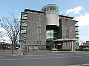 役所「菰野町役場まで6589m」