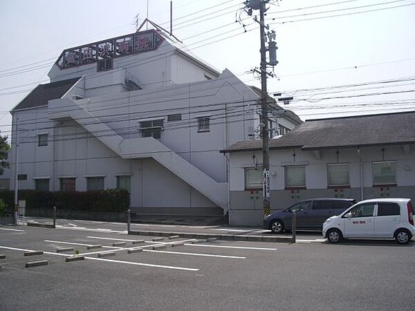 画像21:病院「富田浜病院まで200m」