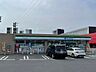 周辺：コンビニ「ファミリーマート名四亀須店まで728m」
