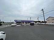 コンビニ「ローソン津神戸店まで797m」