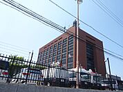警察署、交番「三重県警察本部まで180m」