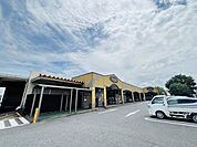 スーパー「スーパーぜにや安濃店まで2607m」