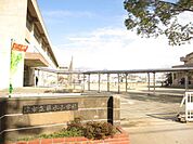 小学校「津市立藤水小学校まで879m」
