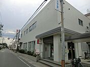 銀行「百五銀行まで1100m」