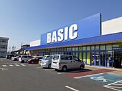 スーパー「ベーシック一身田店まで1572m」
