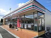 コンビニ「セブンイレブンまで500m」