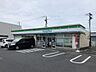 周辺：コンビニ「ファミリーマートまで660m」