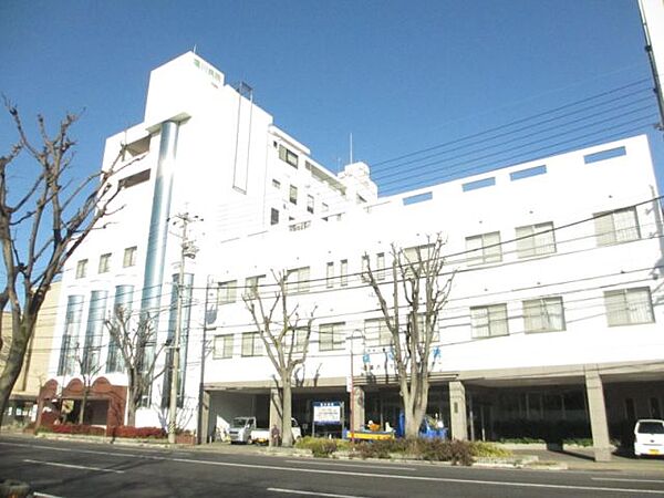 画像20:病院「誠仁会塩川病院まで990m」