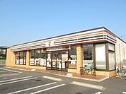 コンビニ「セブンイレブン鈴鹿中旭が丘1丁目店まで522m」