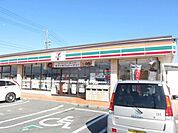 コンビニ「セブンイレブンまで1200m」
