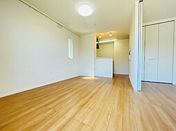 Viale 101 1階2LDKのリビング/ダイニング