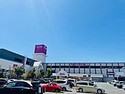 スーパー「イオン鈴鹿店まで1741m」