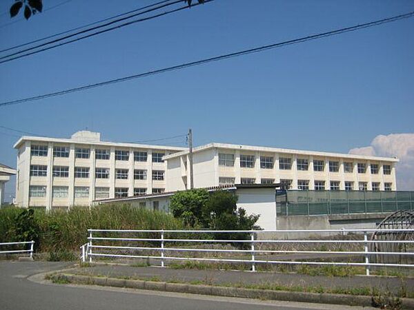 画像25:中学校「桑名市立陽和中学校まで1871m」