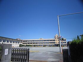 フィレンツェ 102 ｜ 三重県員弁郡東員町大字鳥取2154-1（賃貸アパート1LDK・1階・50.14㎡） その16