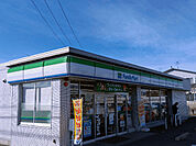 コンビニ「ファミリーマート桑名東野店まで356m」