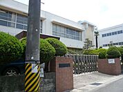 小学校「市立益世小学校まで1200m」
