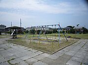 公園「赤尾台ひがし公園まで940m」