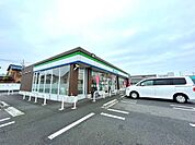コンビニ「ファミリーマート桑名江場店まで342m」