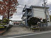 小学校「桑名市立長島北部小学校まで1967m」