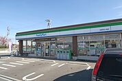 コンビニ「ファミリーマート長島町松ケ島店まで405m」