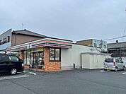 コンビニ「セブンイレブン桑名江場店まで850m」