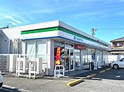 コンビニ「ファミリーマート長島インター店まで388m」