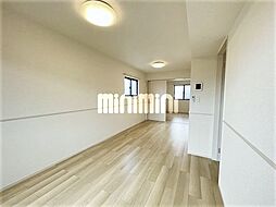 ライラック B 201 2階2LDKのリビング/ダイニング