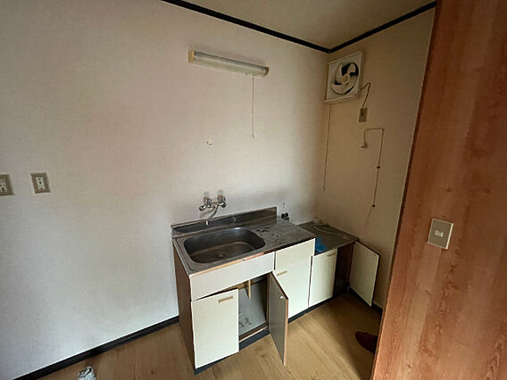 駅前アパート前田D_その他_3