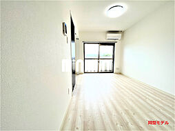 アンジューIX 101 1階1LDKのリビング/ダイニング