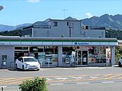 コンビニ「ファミリーマート国1関宿店まで1616m」