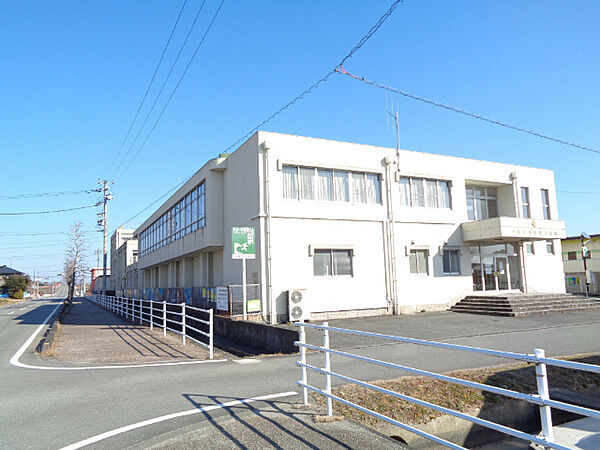画像17:小学校「松阪市立小野江小学校まで413m」