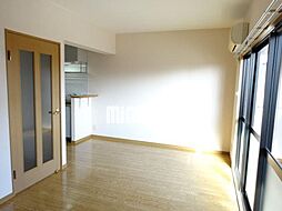 Ｔ．ＬＥＯＮ 2階ワンルームのリビング/ダイニング