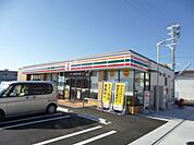 コンビニ「セブンイレブンまで640m」