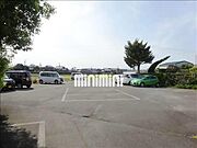 駐車場も広くて停めやすいです